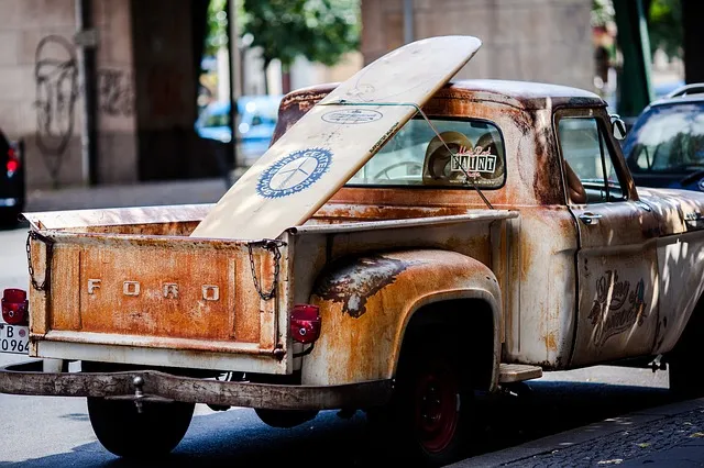 truck-2588019_640.jpg