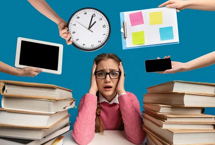 time-management-school-deadlines-concept-collage_116547-36910.jpg