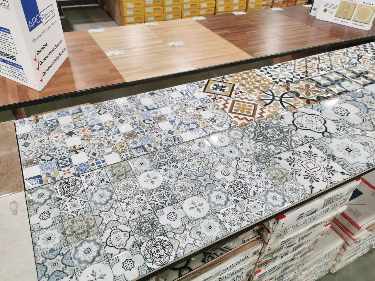tile12.jpg