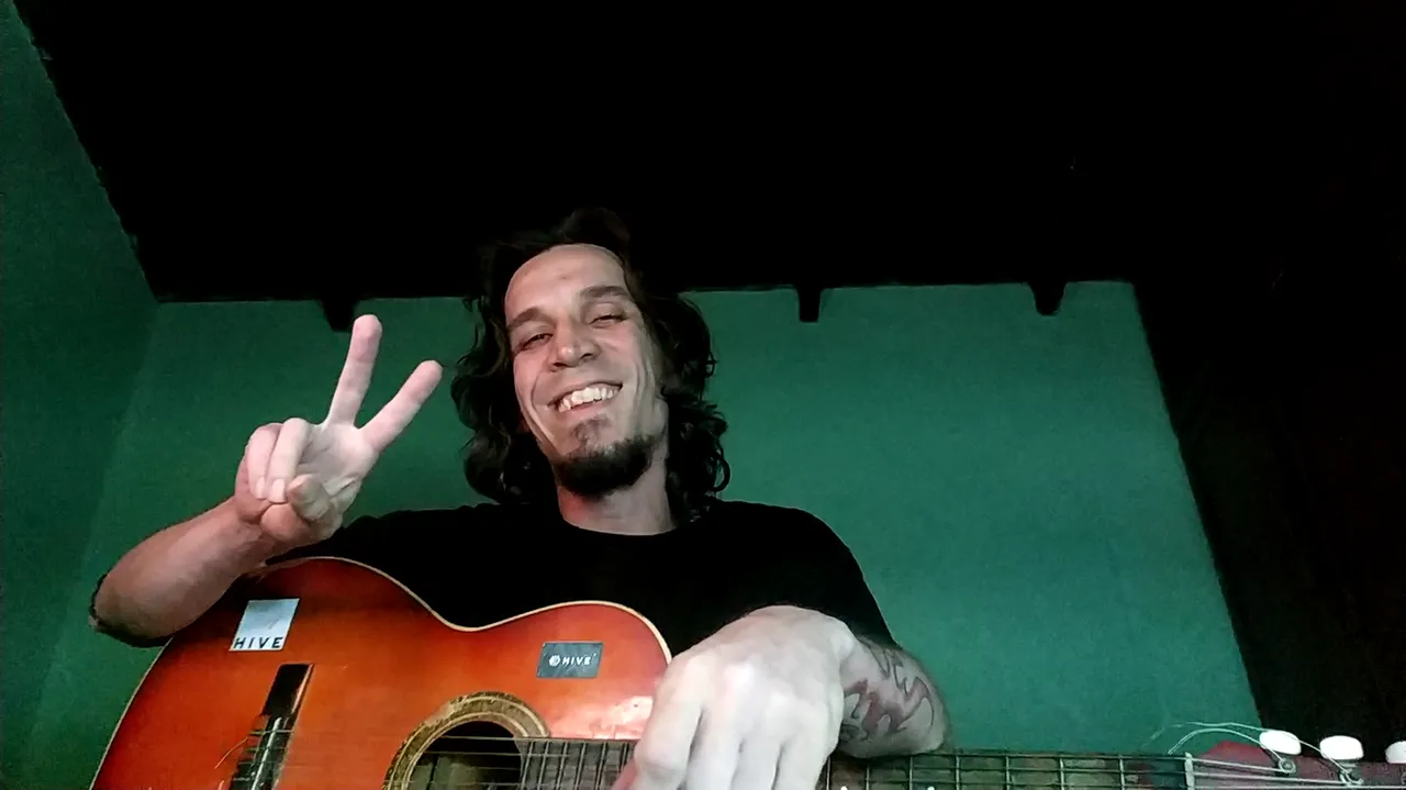 Hive Music - Un Dia Normal cover.png