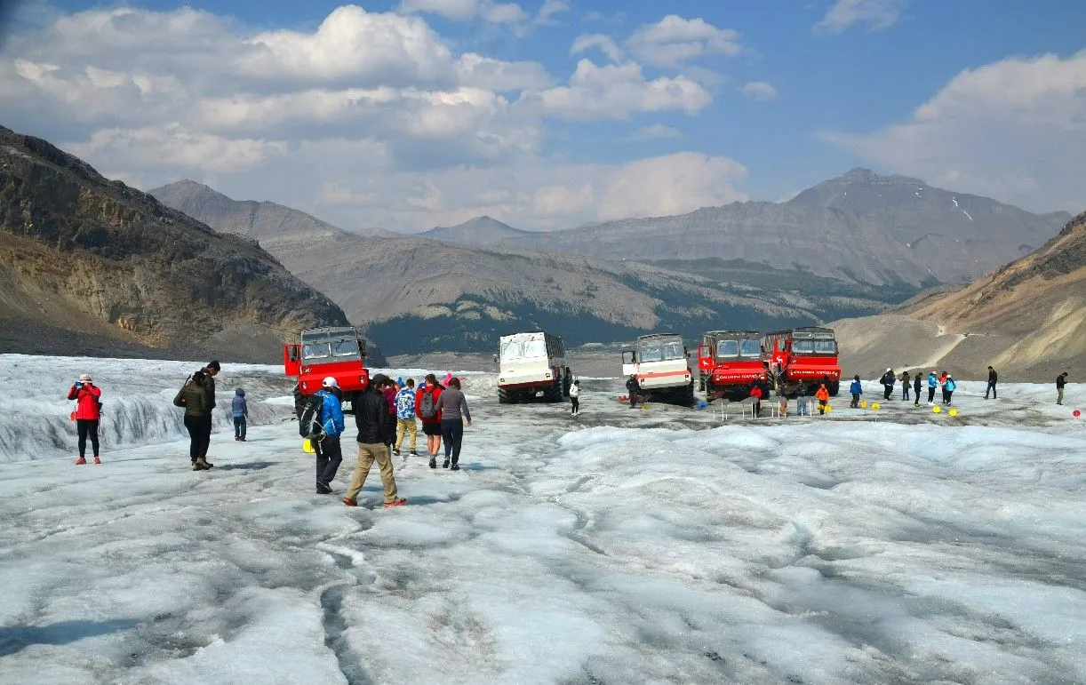 athabasca glacier.jpg