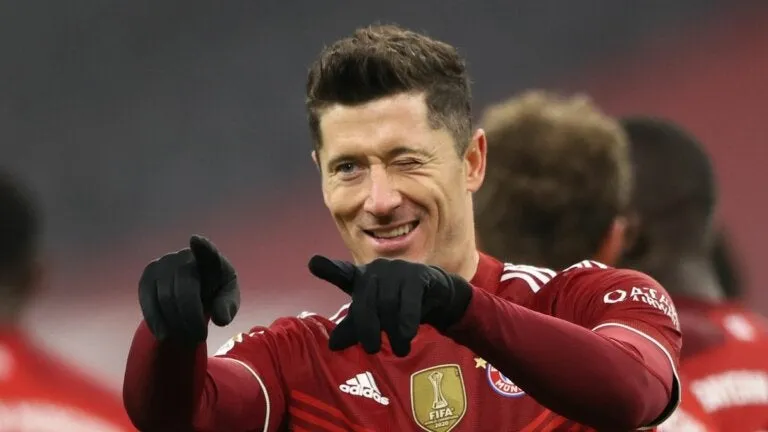 robert-lewandowski-768x432.jpg