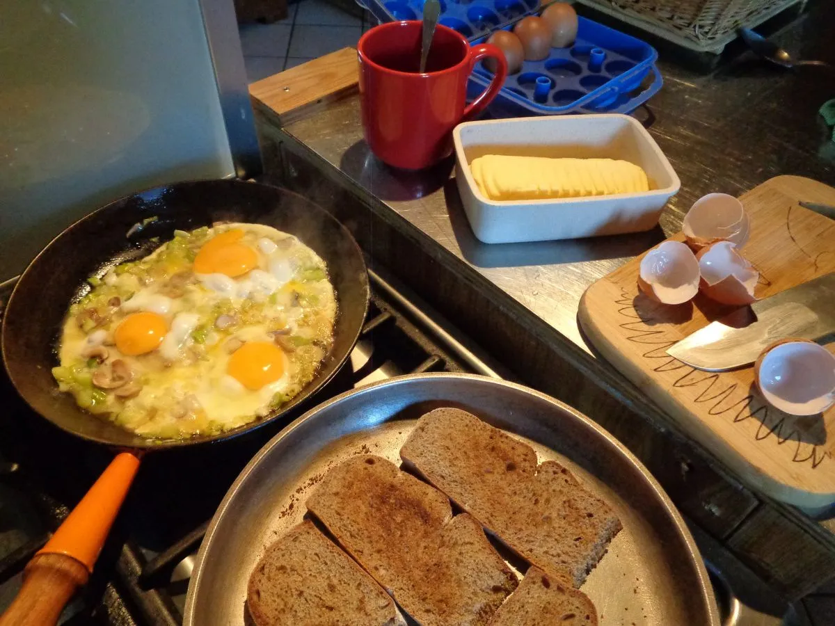 breakfast_230408_2.JPG