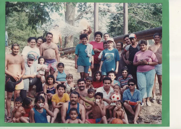 familia en el río Pao (Anzoategui) 001 (1).png