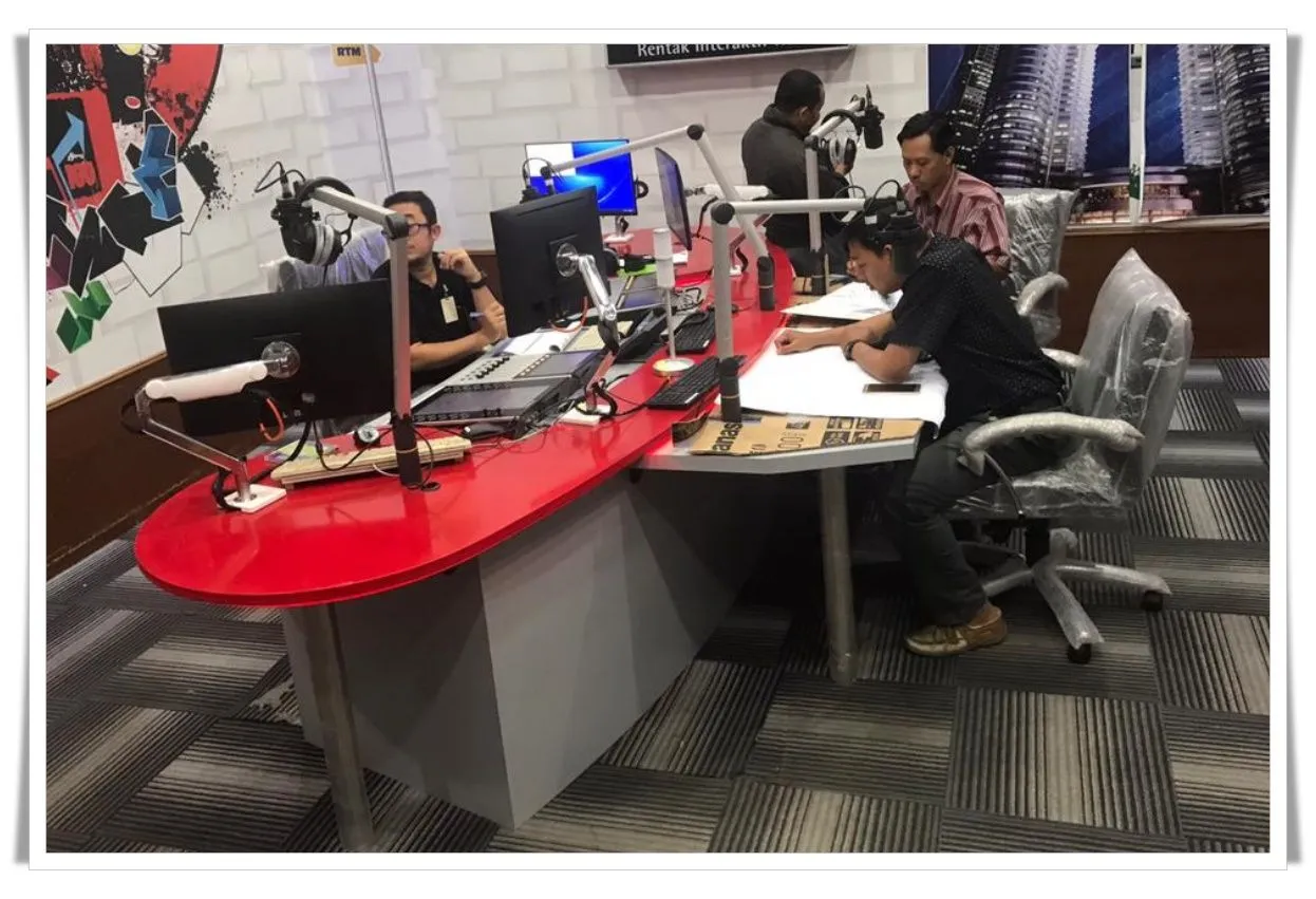 STUDIO.jpg