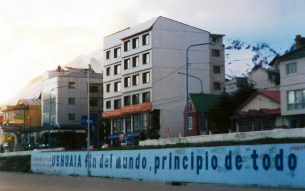 305.jpg