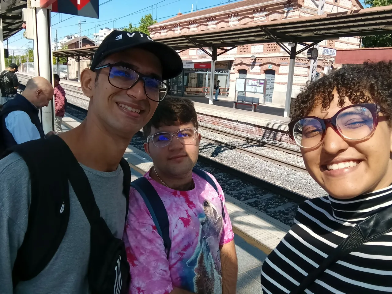 🚈🚆Viajando en Renfe por primera vez - Conociendo España 🇪🇸