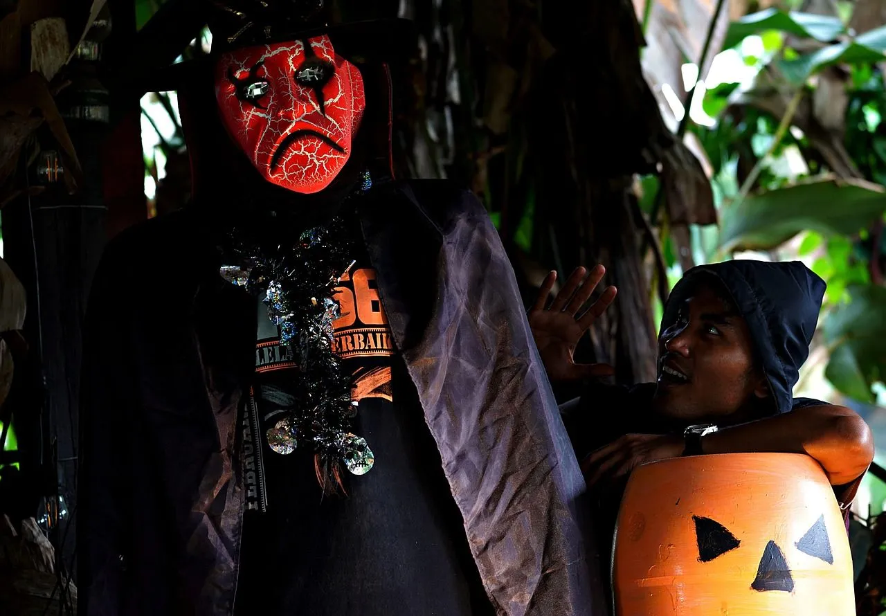 halloween-7526378_1280.jpg