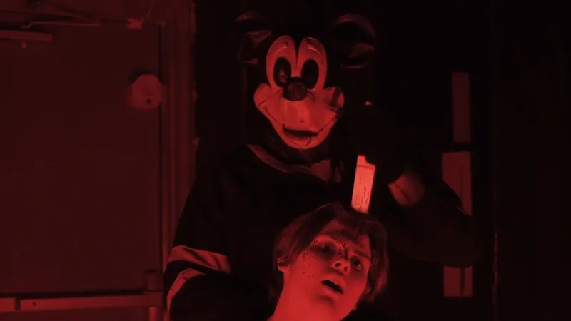 mickeys_mouse_trap05.2.jpg