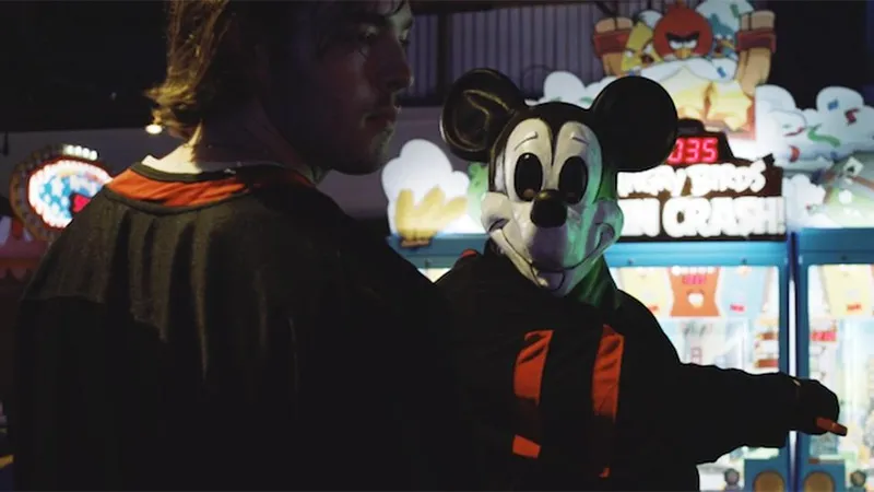 mickeys_mouse_trap03.2.jpg