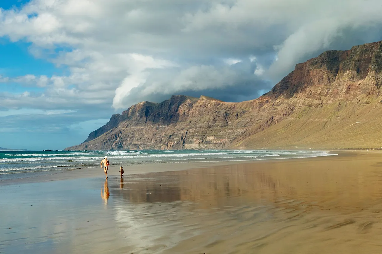Caleta de Famara 009.jpg