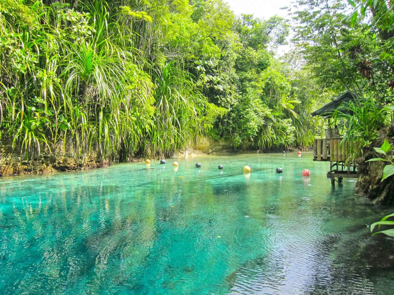Enchanted%20River%20Philippines%20Boat%20ride.jpg
