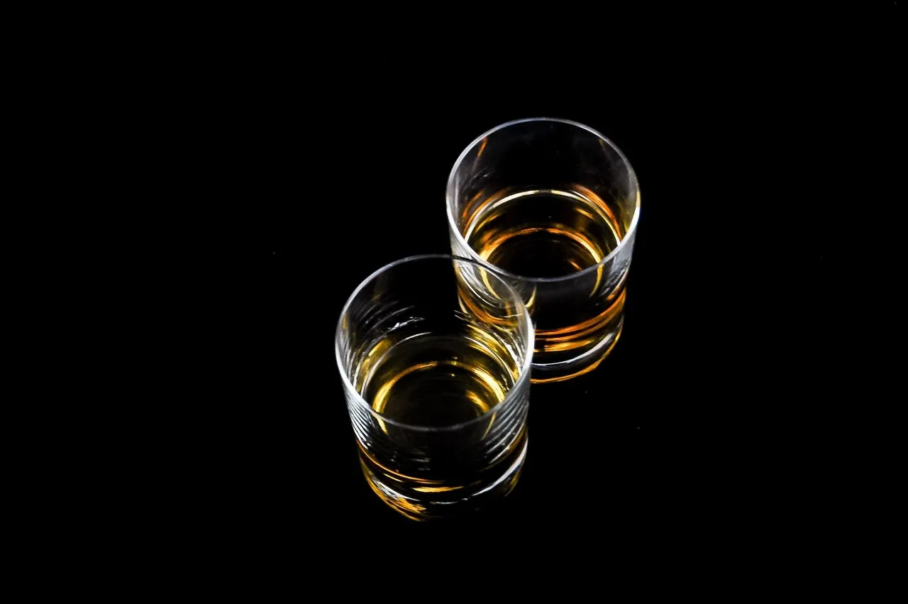 alcoholic-beverages-brandy-drink-51365.jpg