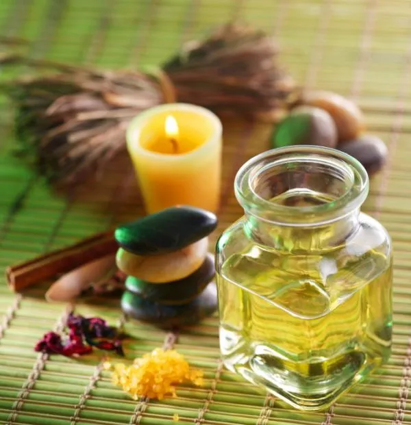 los_10_mejores_aceites_para_masajes_10206_600.jpg