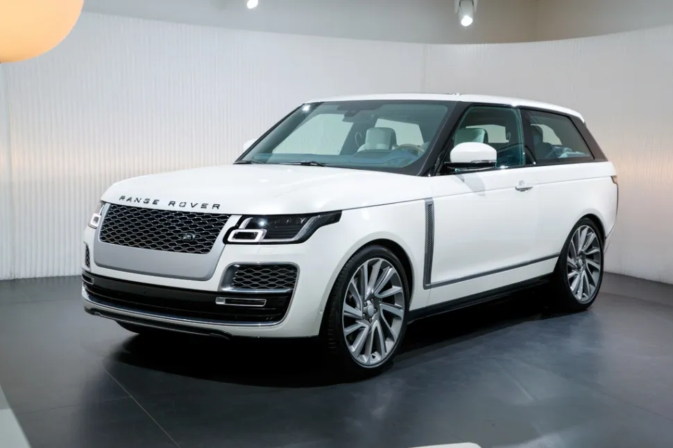 Land Rover - Range Rover SV coupe.jpg