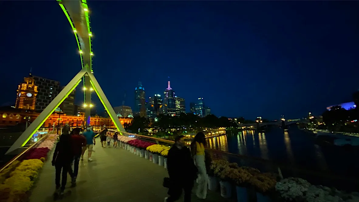 GREEN BRIDGE.jpg