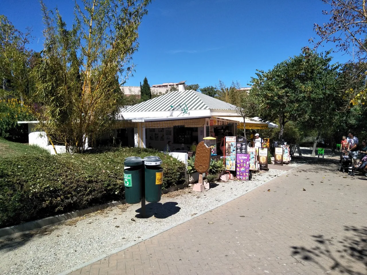 p 1c.jpg