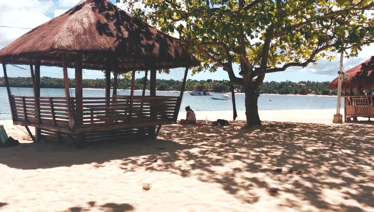 Cottages starts at P500 per day 🛖