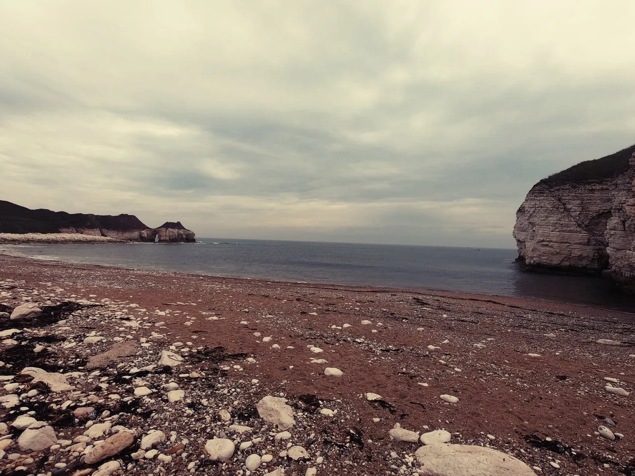 Picture of the ocean.