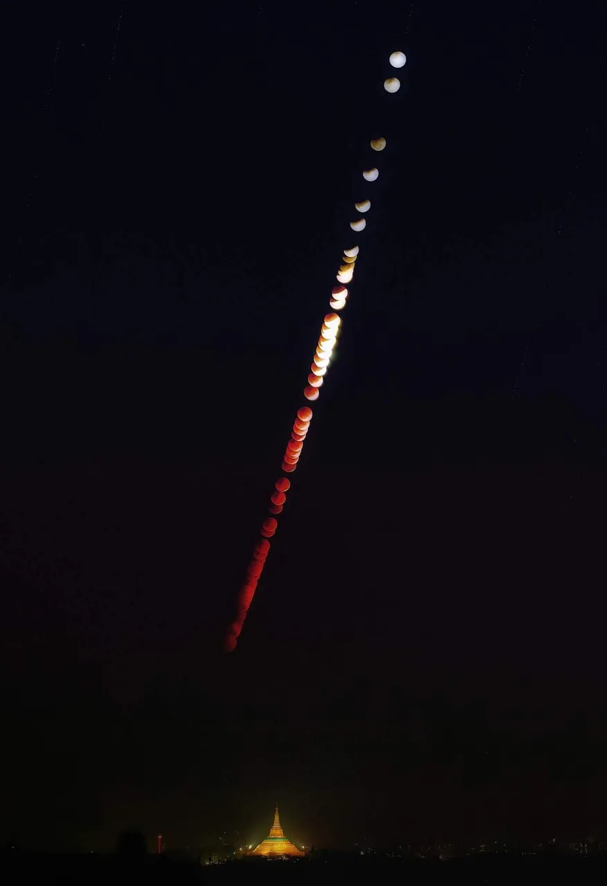 Moon.jpg