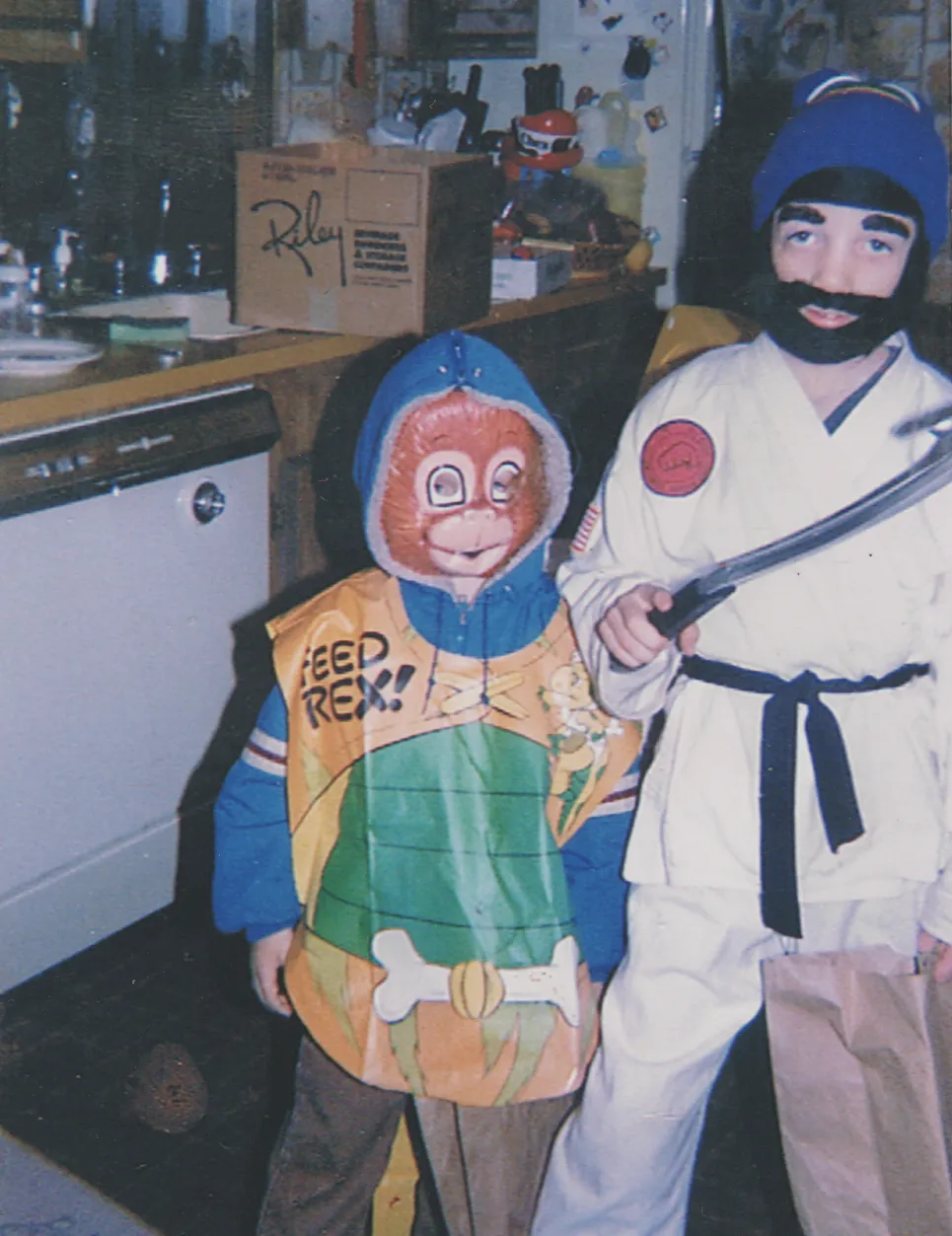 1990-10-31 - Halloween in 1990 or maybe 1992 - Monkey, Ninja, Judy's House.png