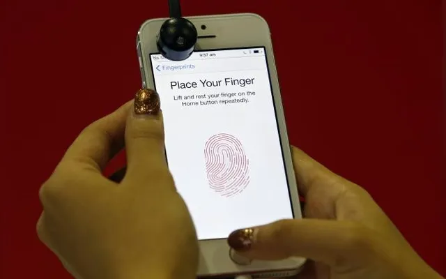 Analyst-+Apple+could+be+exploring+changes+to+Touch+ID+for+its+2017+iPhone.jpg