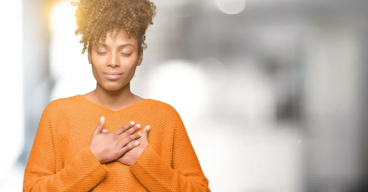 11525-woman-thankful-gratitude-prayer-gettyimages-1.webp