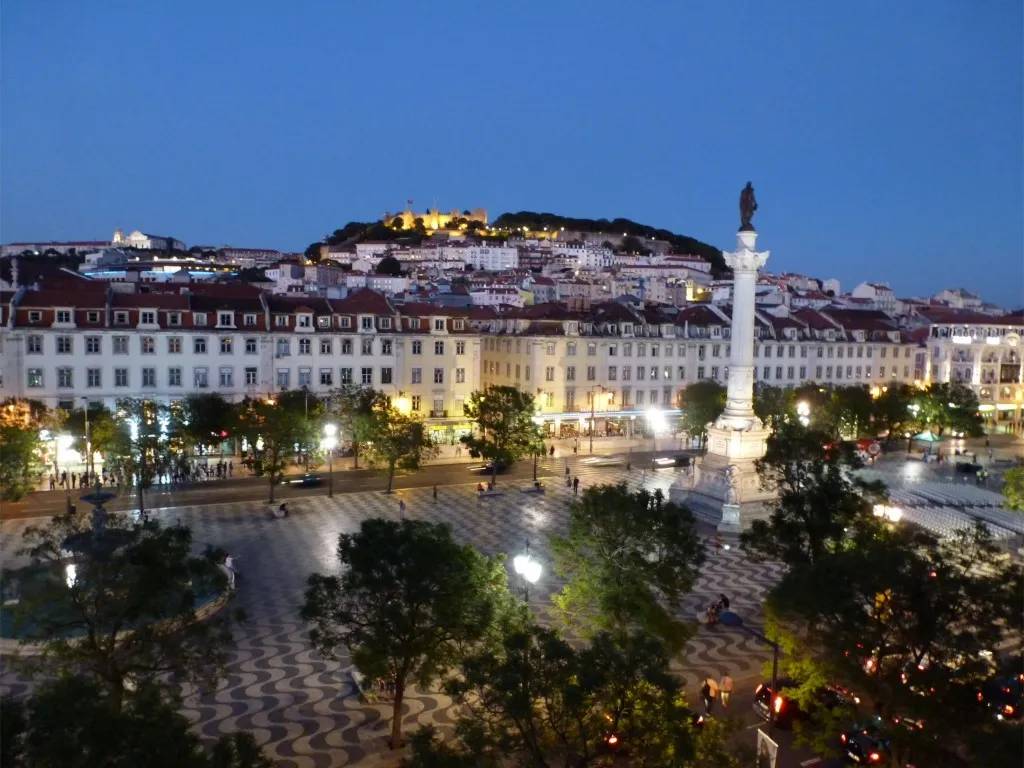 Overhead-View-2016-Lisbon-Portugal-4K-Wallpaper-1024x768.jpg