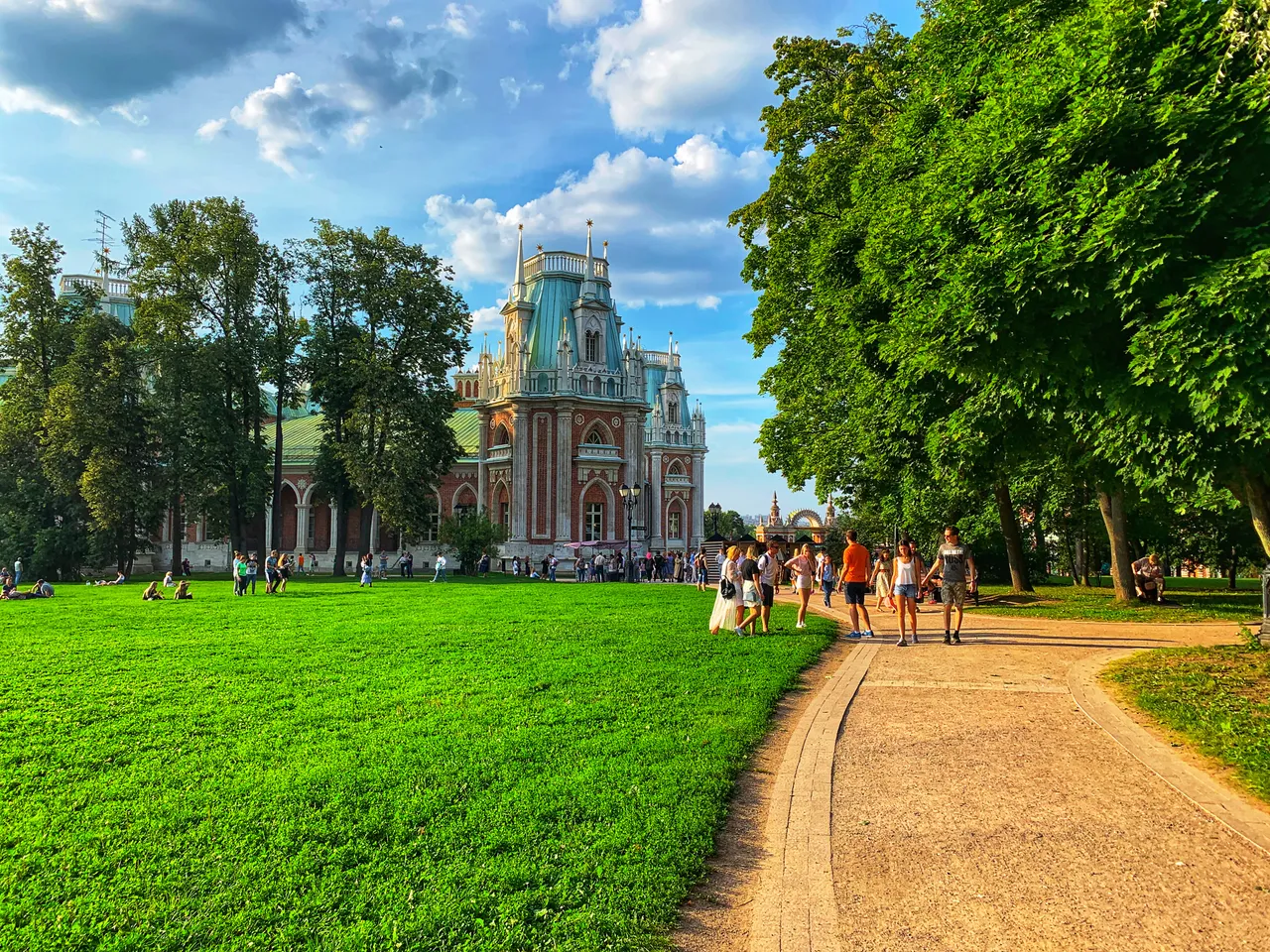 Tsaritsyno.jpeg