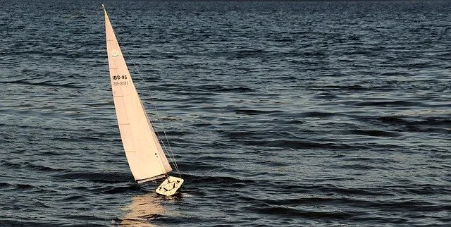 sailingboat3399011_640.jpg