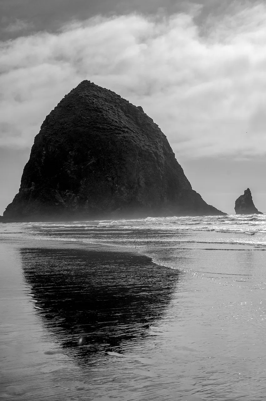 haystack_rock_3.jpg