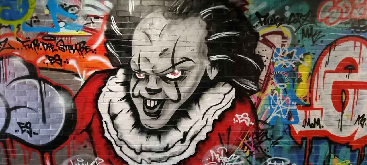 alt