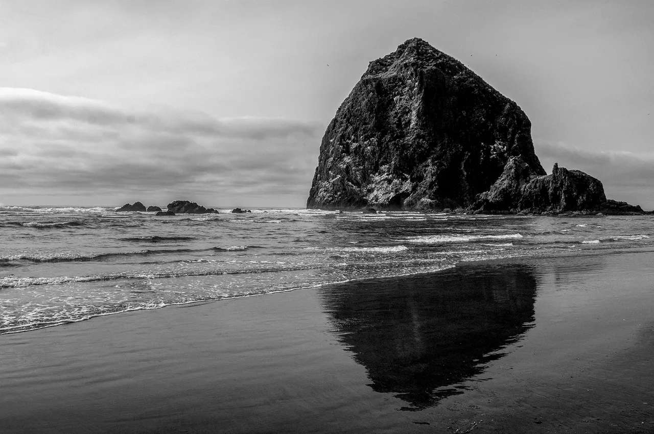 haystack_rock_2.jpg