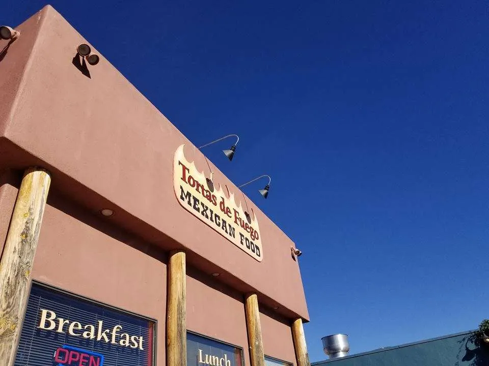 24068066_1708030199272351_8894412392991089787_n(Tortas de fuego).jpg