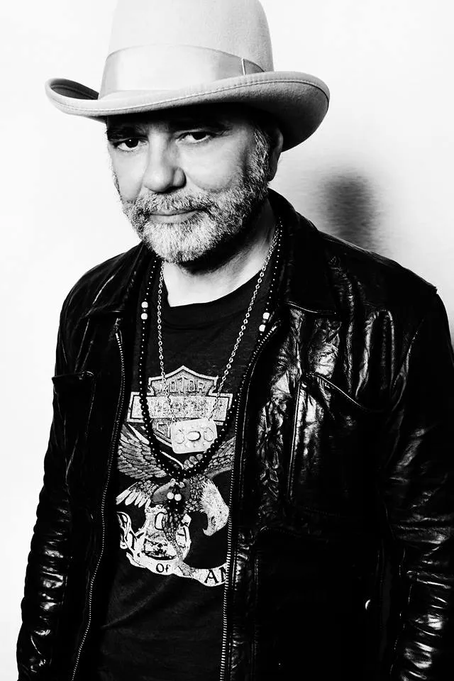 Daniel Lanois.jpg