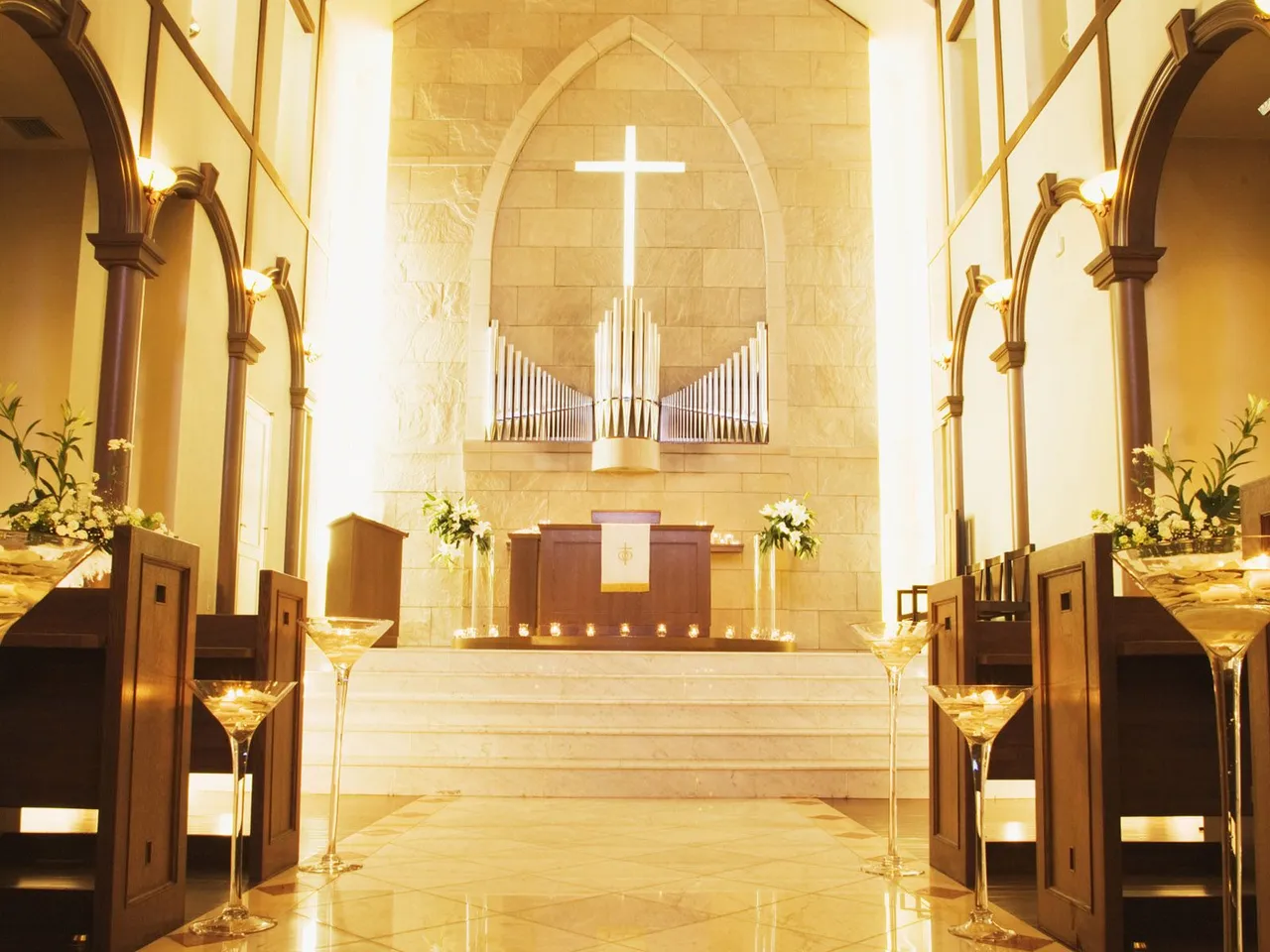 inside_church_2.jpg