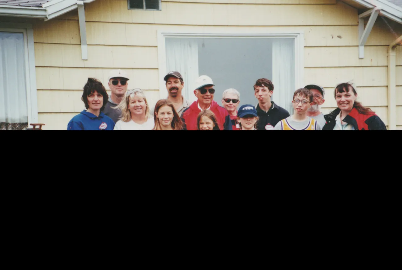 2000-07 - Morehead Pickett Family Reunion, Fam of Richard Morehead-4 - MEDIUM ok ok.png