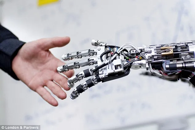 3565E32000000578-3646795-A_recent_survey_found_that_Britons_think_that_robots_could_outnu-a-89_1466173718477.jpg