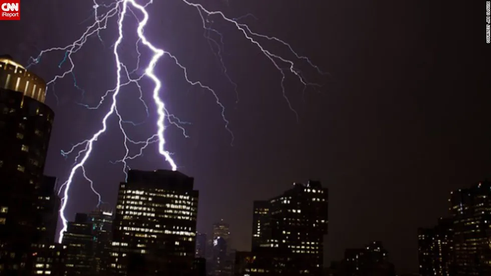 140815102409-irpt-new-boston-lightning-horizontal-large-gallery.jpg
