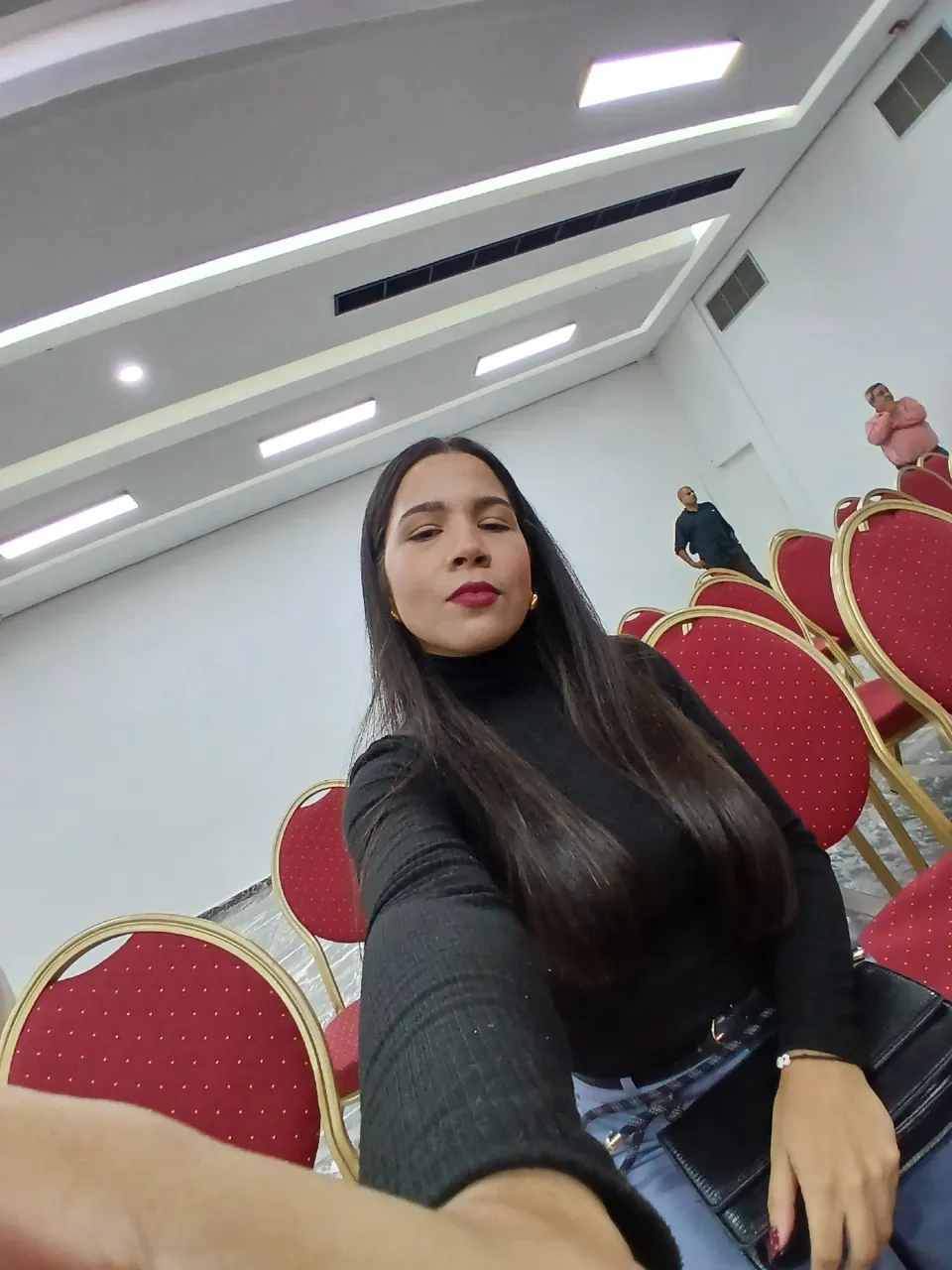 RoHfYS0hqbT4Bkr4_1000061874.webp