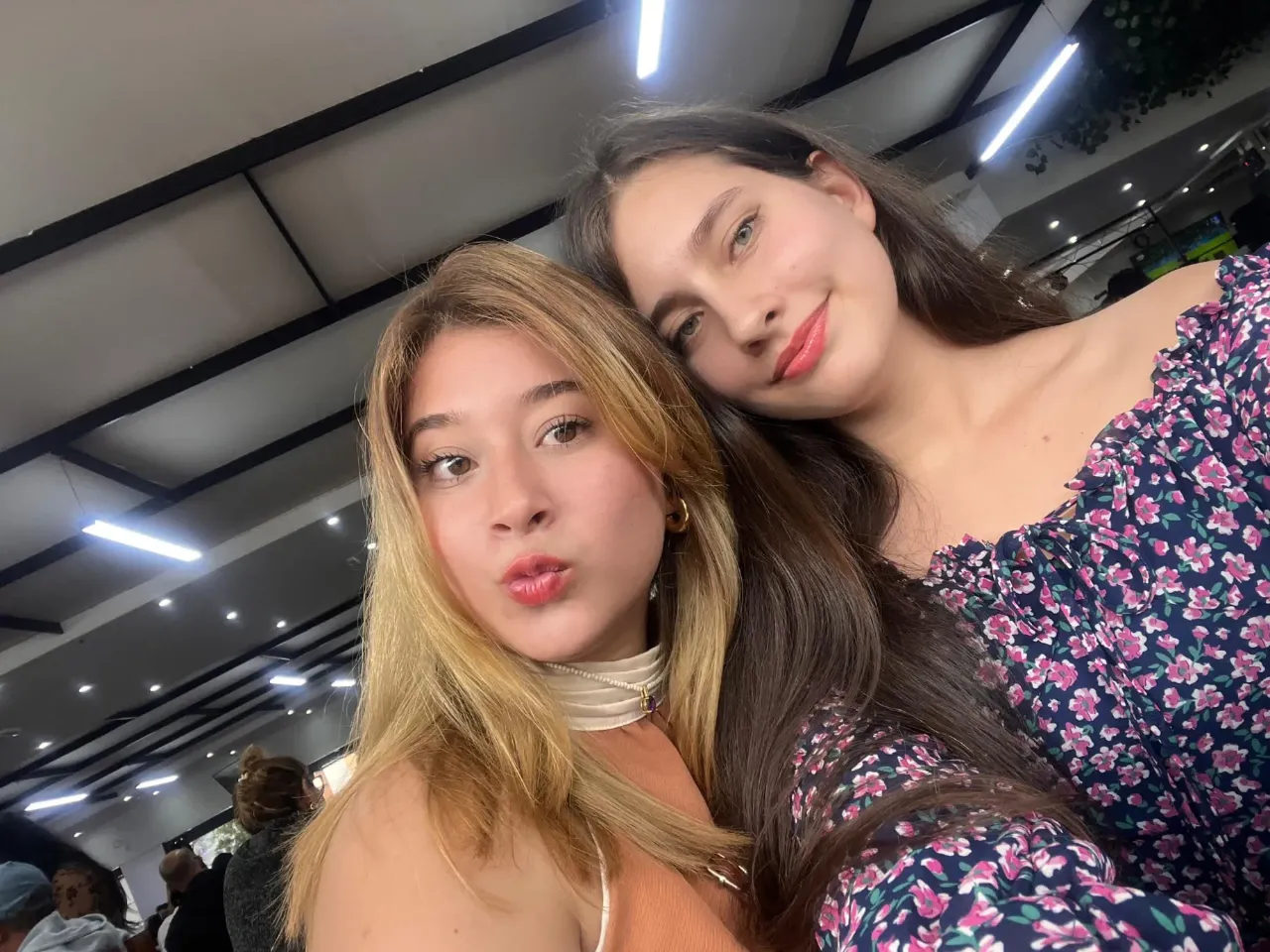 njUTrZ2tGsbN1La7_1000134744.webp