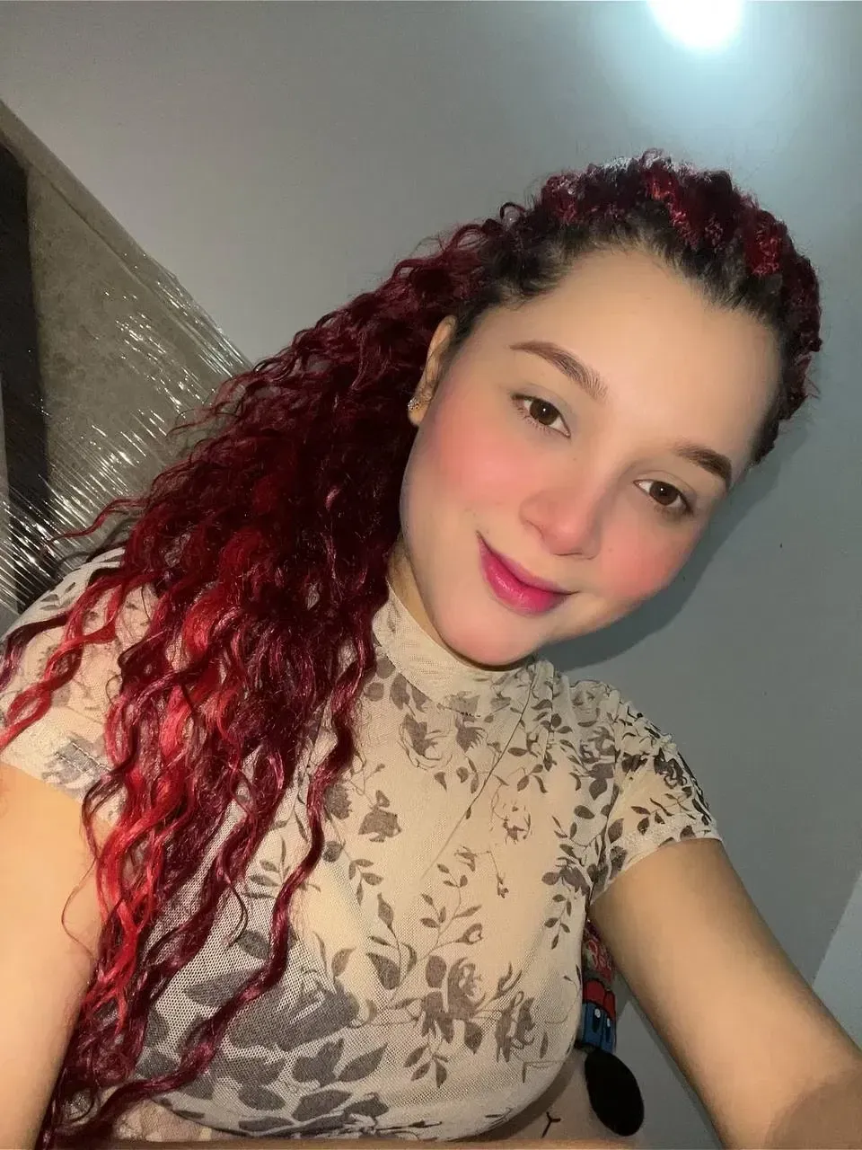 cX0iuQaWKiNBxDVL_1000669179.webp