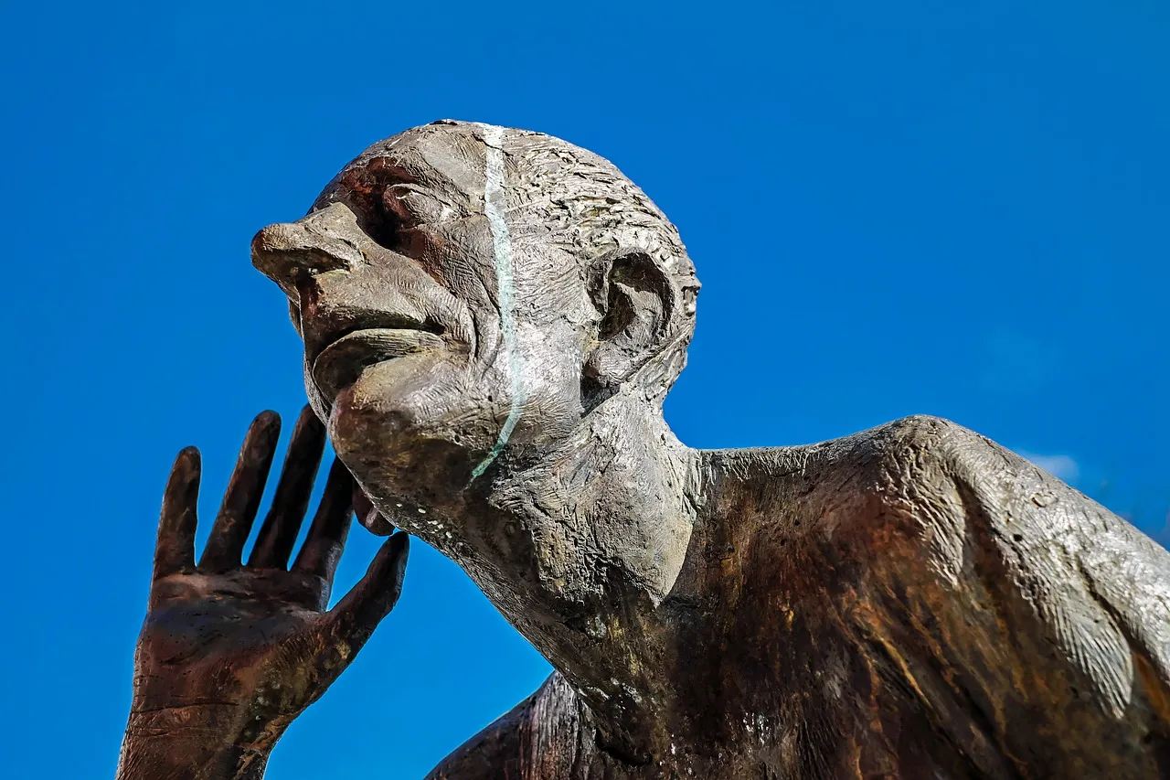 sculpture-3365574_1280.jpg