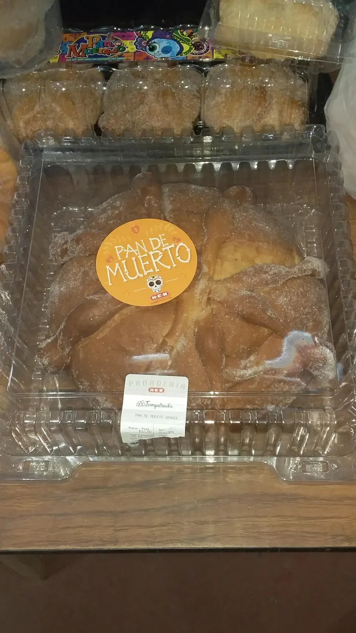 Pan de Muertos 2.jpg