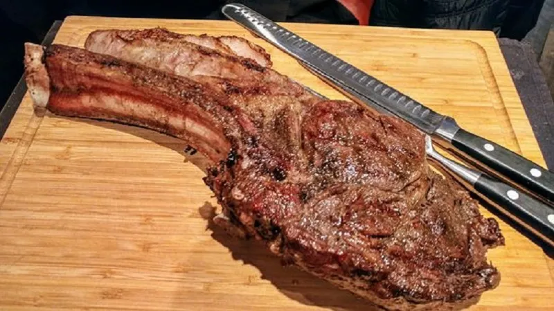 bone-in-tomahawk-steak.jpg