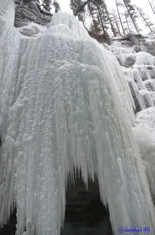 maligne canyon (1).jpg