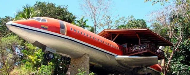 1. A plane hotel.jpg