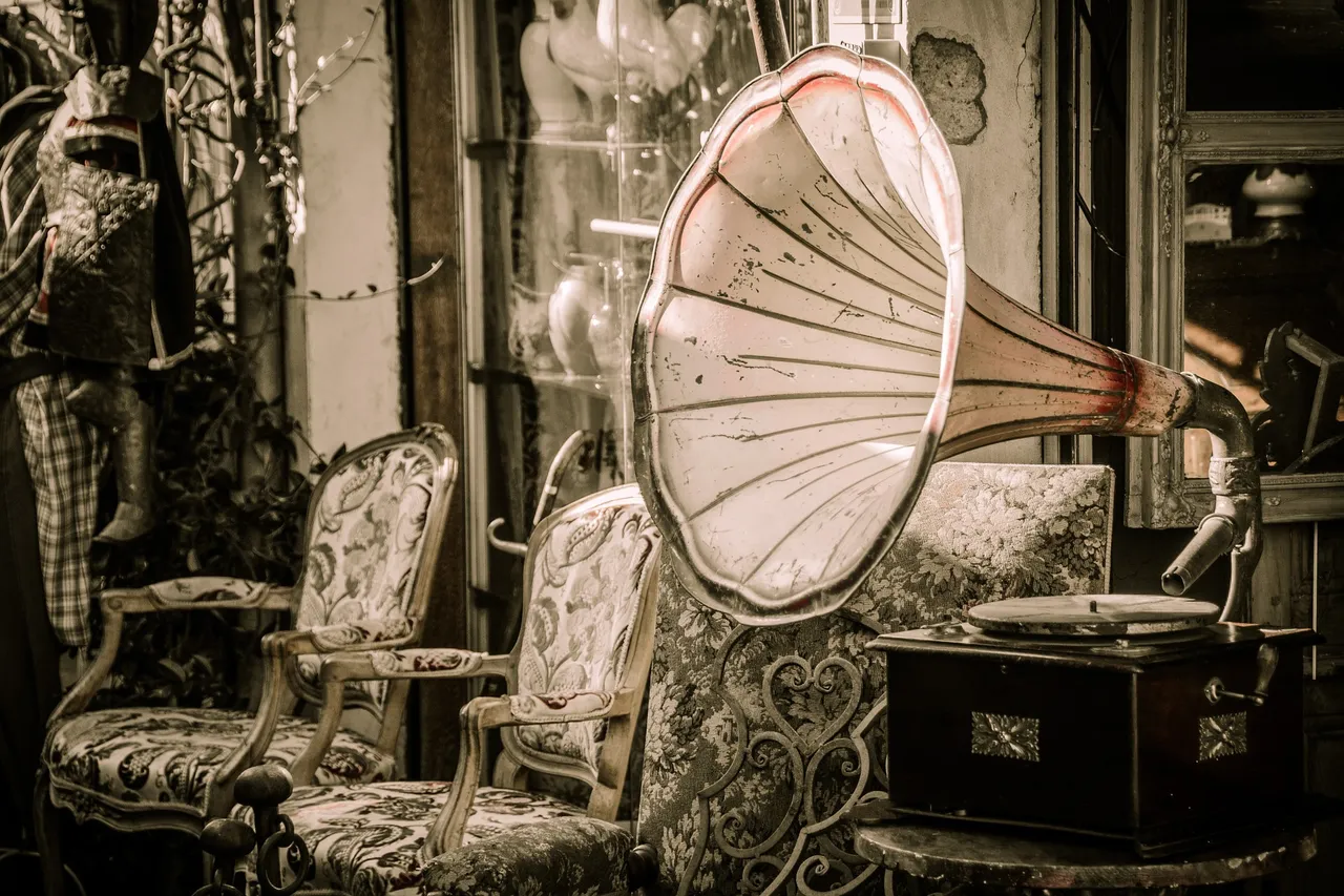 flea-market-gc47eba396_1920.jpg