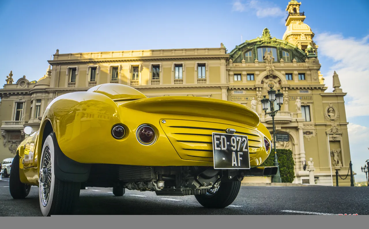 voiture et casinò.jpg