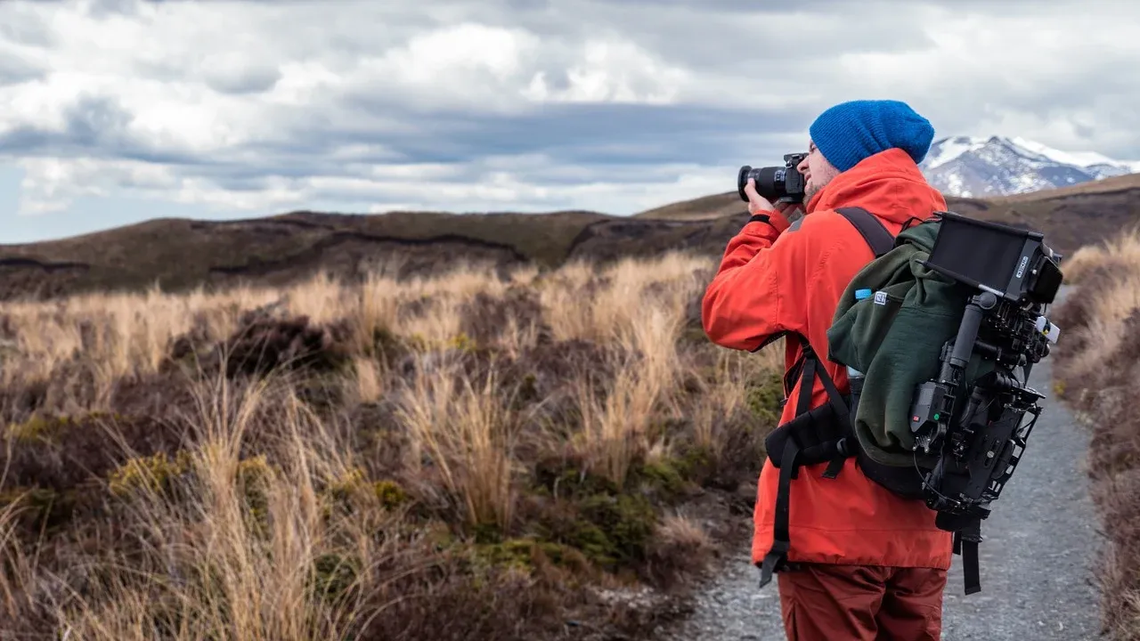 photographers-1150033_1280.webp